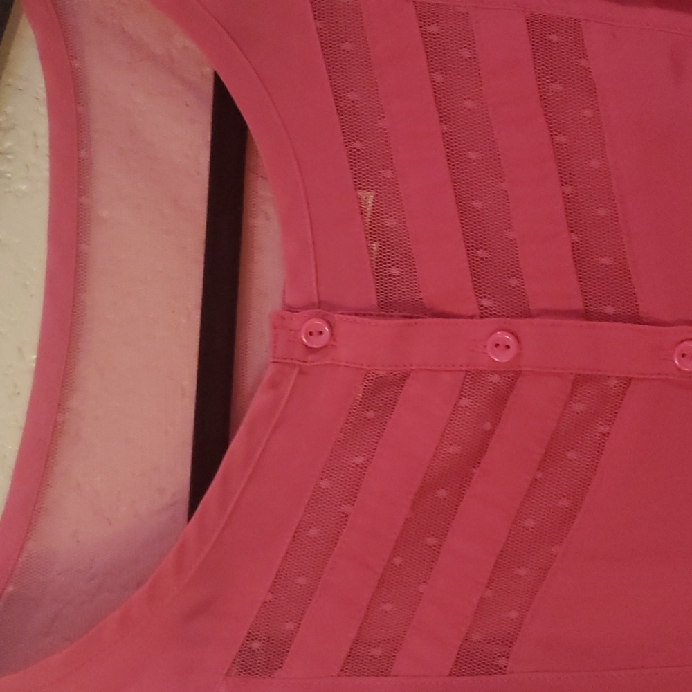 Top - Picture 2 of 3